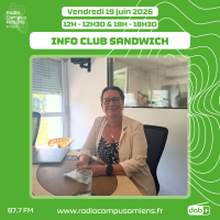 Radio Campus Amiens. Vendredi 19 juin 2026 - 12h-12h30 & 18h-18h30. INFO CLUB SANDWICH. Photo de Virginie Le Men assise au micro dans nos studios.